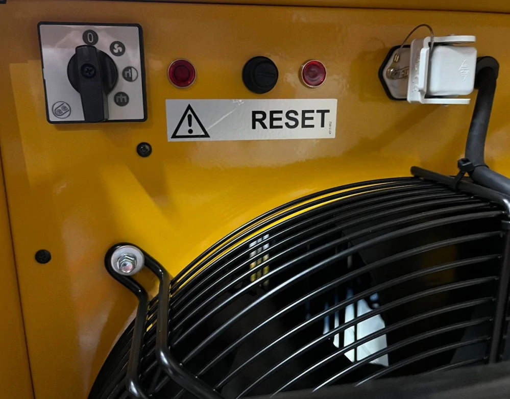 Elektrické topidlo s max. výkonem 30 kW, napětí 400V, s možností připojení flexibilní hadice B30EPR MASTER