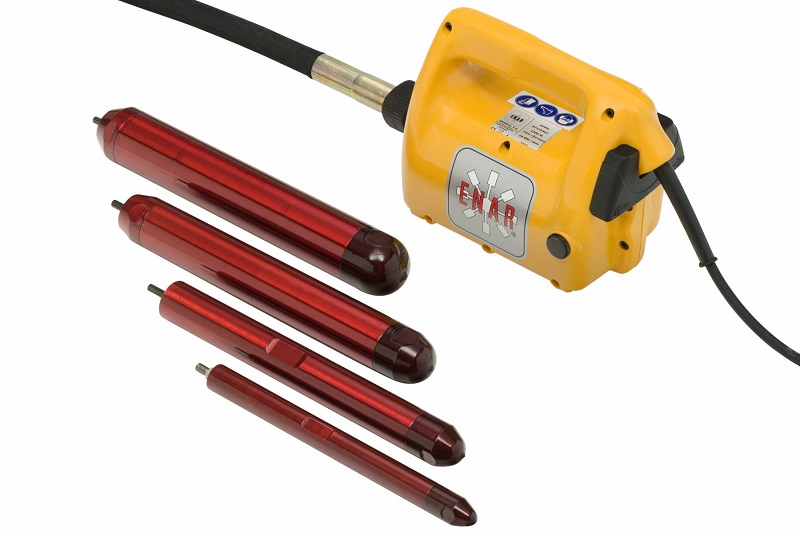 Ohebná hřídel 4 m s vibrační hlavicí 25 mm pro mechanický vibrátor betonu AVMU nebo FOX, TAXE 4/AX 25 ENAR