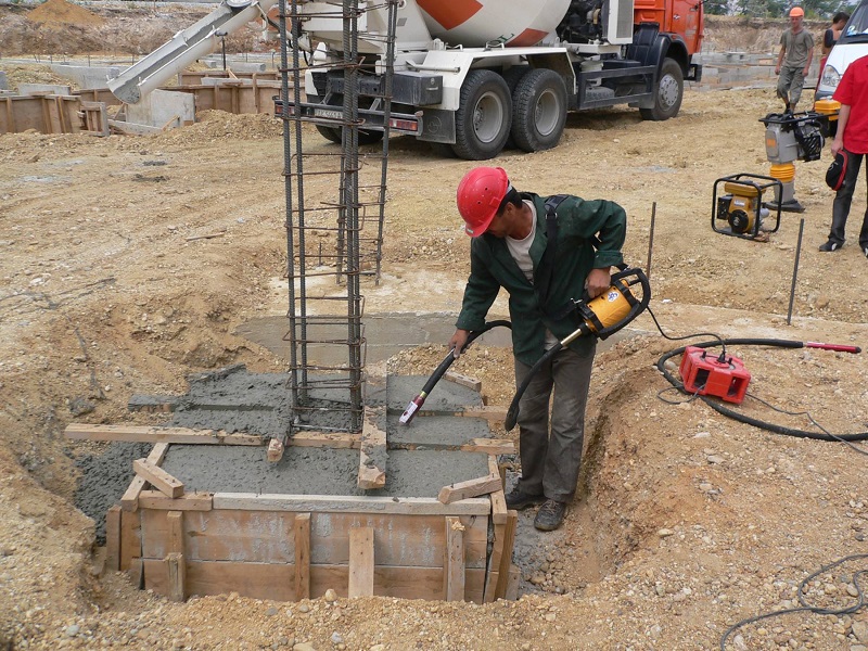 Ohebná hřídel 5 m s vibrační hlavicí 58 mm pro mechanický vibrátor betonu DINGO nebo FOX, TDX 5/AX 58 ENAR