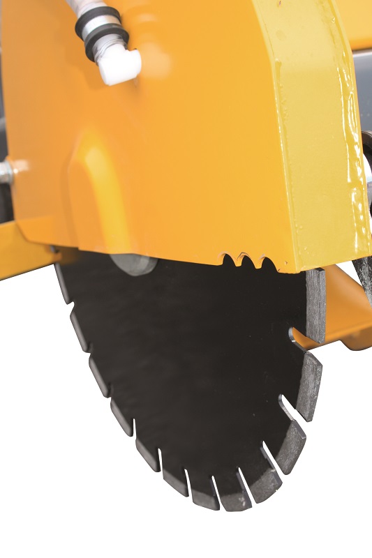 Řezač spár, benzínový motor BRIGGS & STRATTON, hloubka řezu 170 mm, 111 kg RZ 170 B NTC