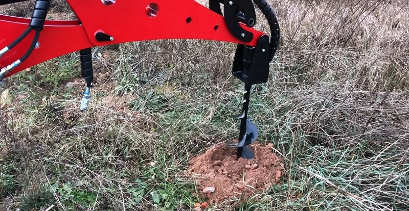 Hydraulická vrtací souprava se třemi vrtáky pro bagry Elgo Plus