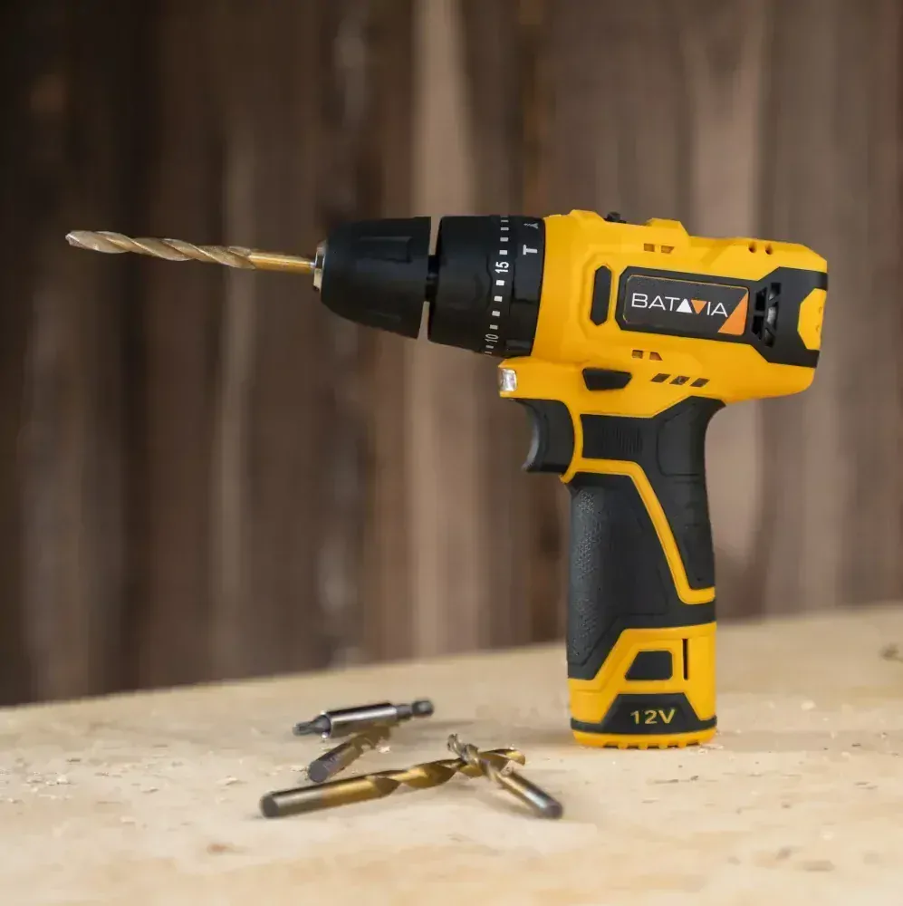 Aku bezdrátový kombinovaný šroubovák a vrtačka s příklepem nejen pro kutily, 12V, Li-Ion, 28 Nm, bez baterie a nabíječky, bateriová platforma FIXXPACK BATAVIA