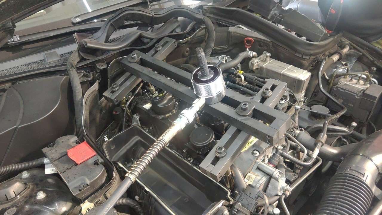 Sada pro demontáž hydraulických vstřikovačů, pro použití na CRDi motorech (common rail), Welzh