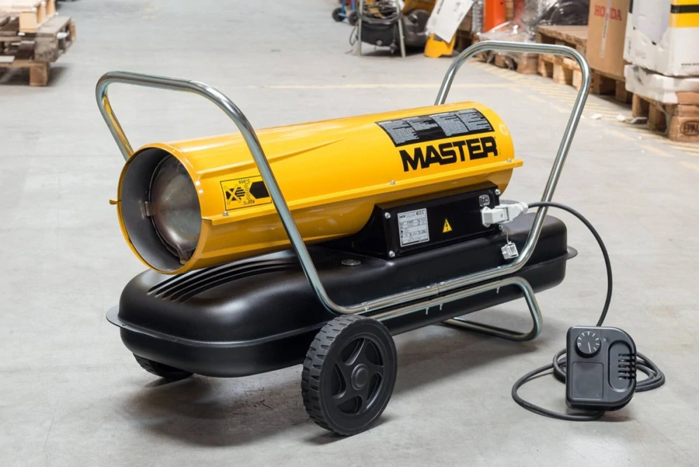 Mobilní naftové topidlo s přímým spalováním o výkonu 44 kW, B150CED MASTER