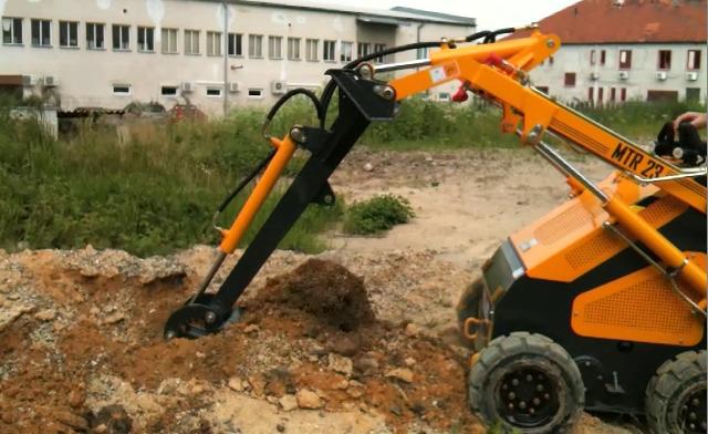 Multifunkční truck, nakladač MTR23 - Lumag