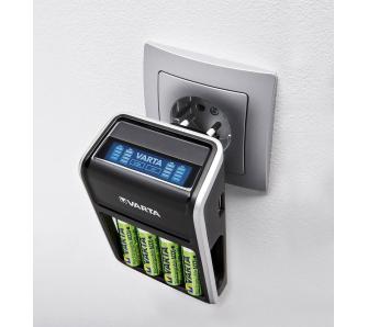 VARTA nabíječka LCD Plug Charger + 4x AA 2100 mAh, 57677