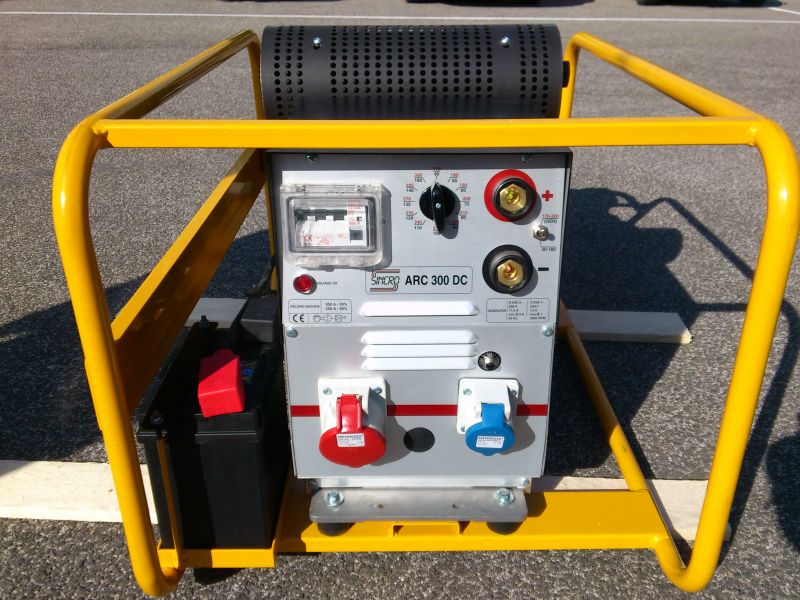 Elektrocentrála se svářečkou, benzínový generátor, motor HONDA, 3 kVA, 300 DC, TRH-300 NTC