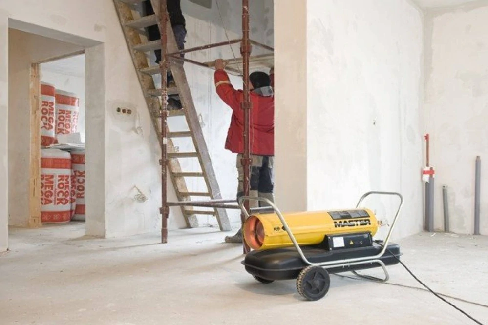 Mobilní naftové topidlo s přímým spalováním o výkonu 44 kW, B150CED MASTER