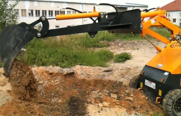 Multifunkční truck, nakladač MTR23 - Lumag