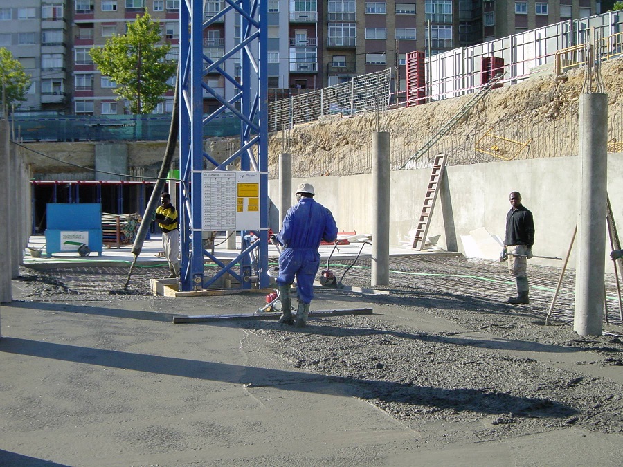 Plovoucí vibrační lišta pro úpravu betonových povrchů, pohonná vibrační jednotka, s benzínovým motorem Honda GX25 QZH ENAR