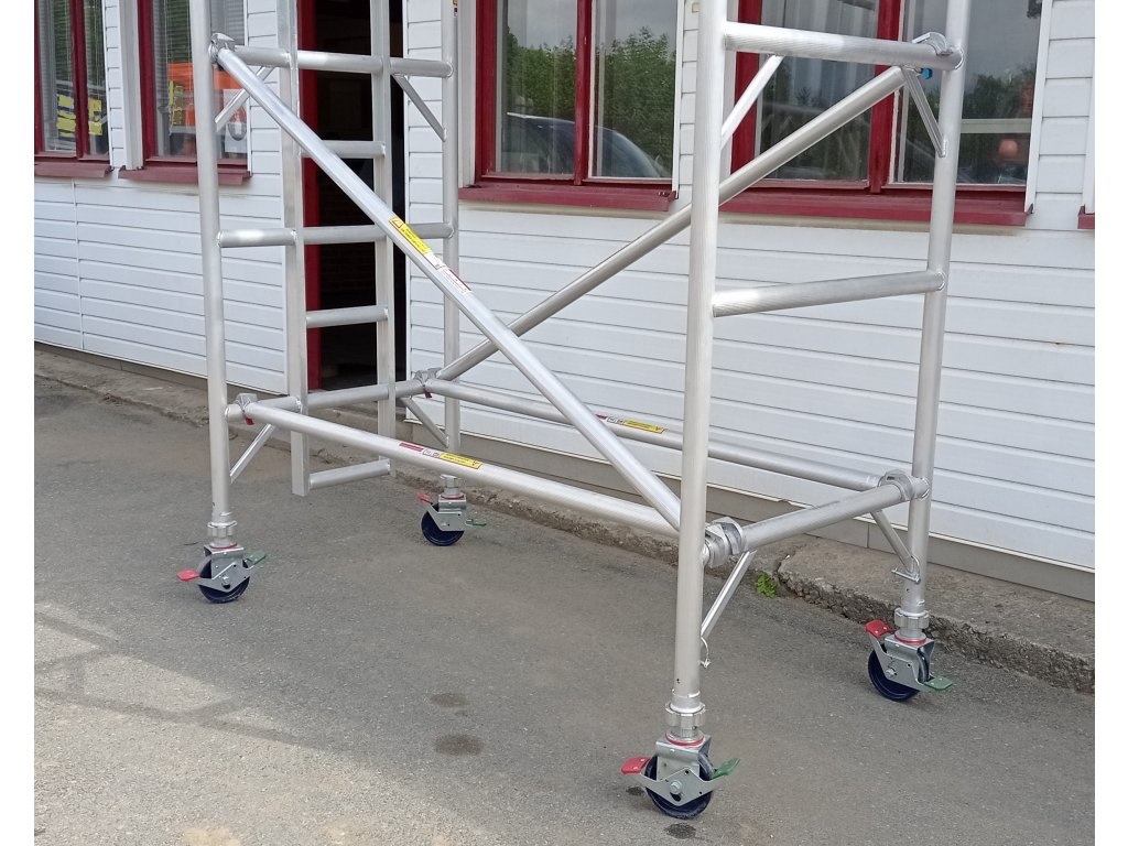 Profesionální hliníkové lešení o pracovní výšce 5,2 m, půdorys lešení 0,85 x 2,5 m Transform Tower