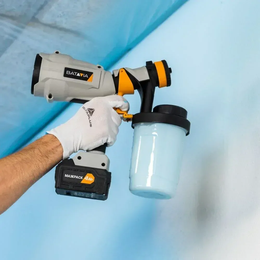Aku bezdrátová, malířská stříkací pistole, 18V Li-Ion, průtok 750ml./min., kapacita 900ml., 60 DIN-s, bez baterie a nabíječky, bateriová platforma MAXXPAK BATAVIA