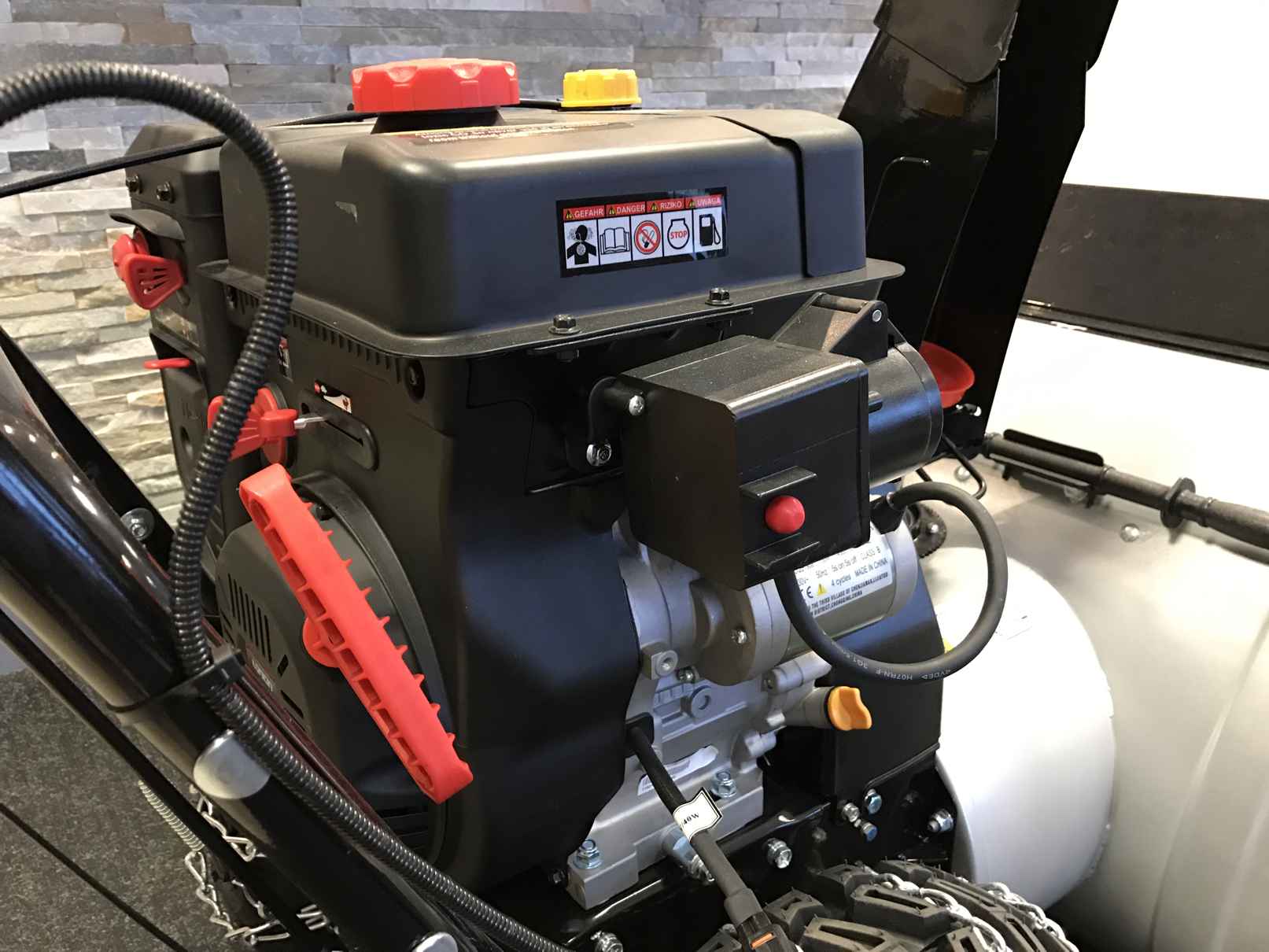 Sněhová fréza, elektrostart, vyhřívané rukojeti, SFR80 Lumag