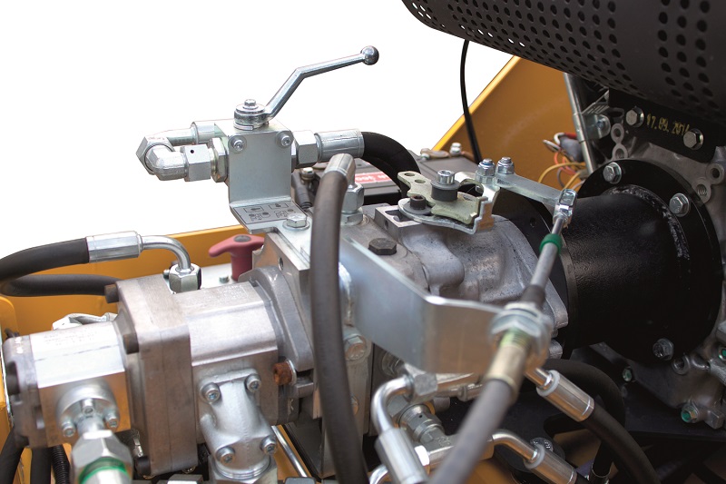 Tandemový vibrační válec, naftový motor HATZ, 2 x 16 kN, 1.460 kg VT 100H NTC