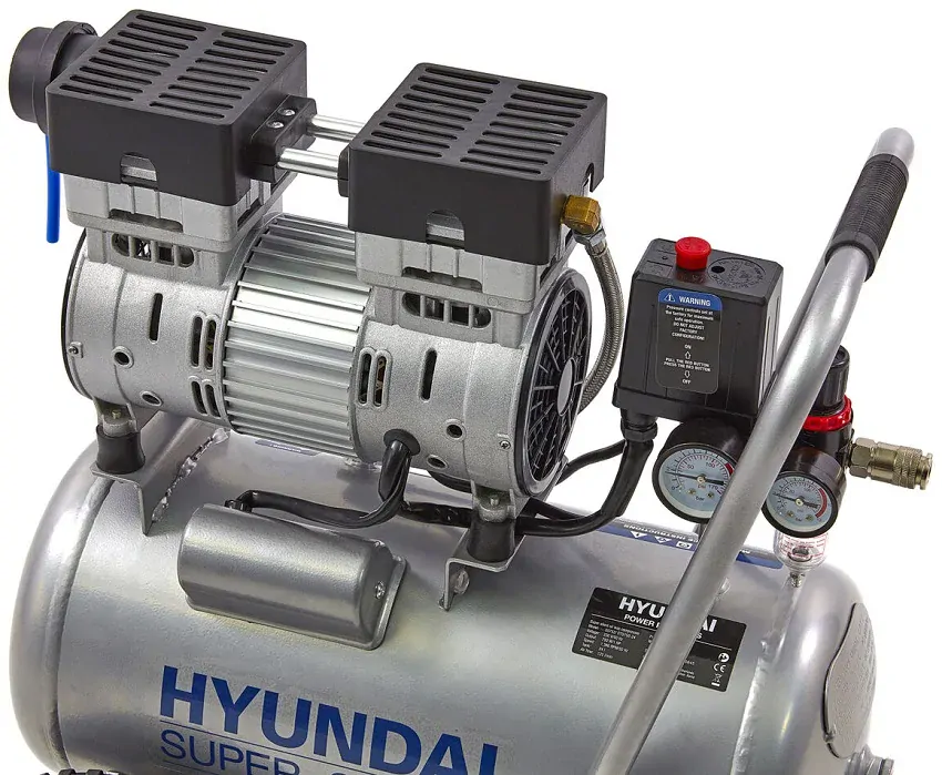Tichý bezolejový "SILENT" kompresor 24 l, 2-válcový, 8 bar, 750 W HYUNDAI