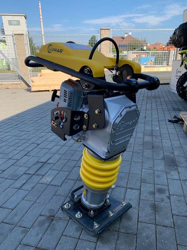 Vibrační pěch, žába, benzínový motor HONDA GX 120, 76 kg, 11,5 kN, LVS 80-GX Lumag