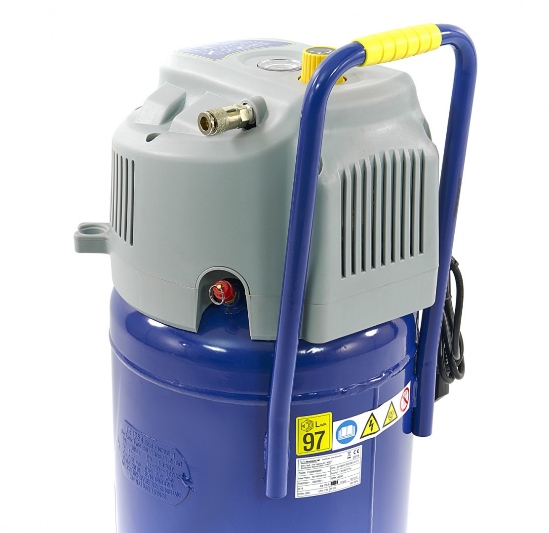 Bezolejový, vertikální, přímo hnaný kompresor, 8 barů, 50 l, 1,5 kW, 220 l/min, 230V, MICHELIN MVX 50/2