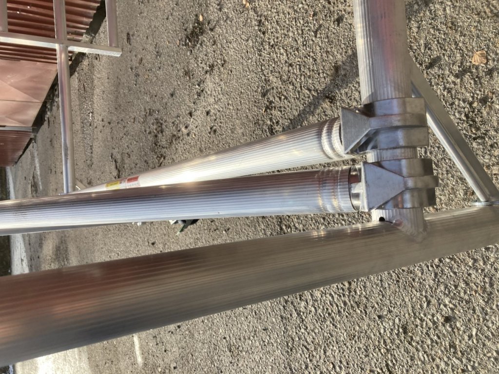 Profesionální hliníkové lešení o pracovní výšce 4,2 m, půdorys lešení 1,45 x 1,8 m Transform Tower