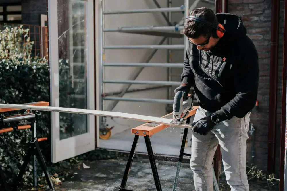 Aku bezdrátová, přímočará, stavitelná pilka, 18V Li-Ion, hl. řezu 22mm, pokosové řezy, bez baterie a nabíječky, bateriová platforma MAXXPACK BATAVIA