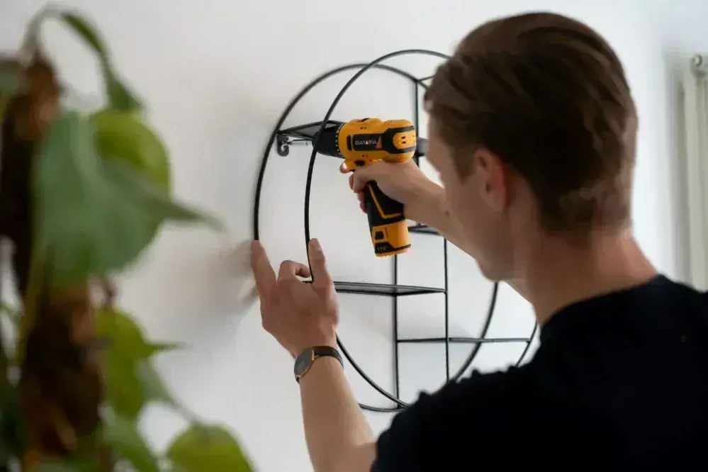 Aku bezdrátová vrtačka a šroubovák nejen pro kutily, 12V Li-Ion, 28Nm, bez baterie a nabíječky, bateriová platforma FIXXPACK BATAVIA