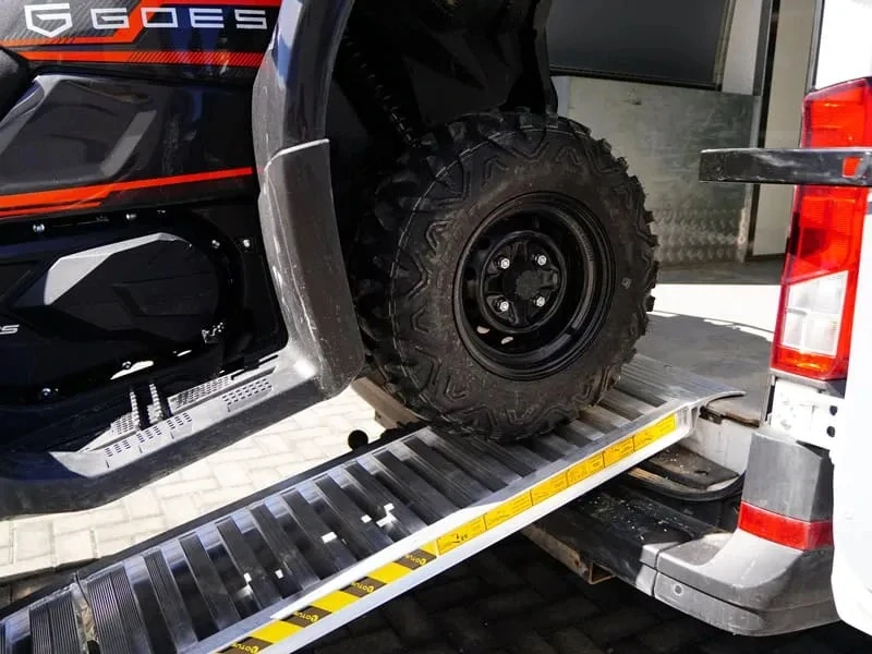 Hliníkové skládací nájezdy, 1 pár, délka 3 m, šířka 20 cm, nosnost 550 kg, LOTUS