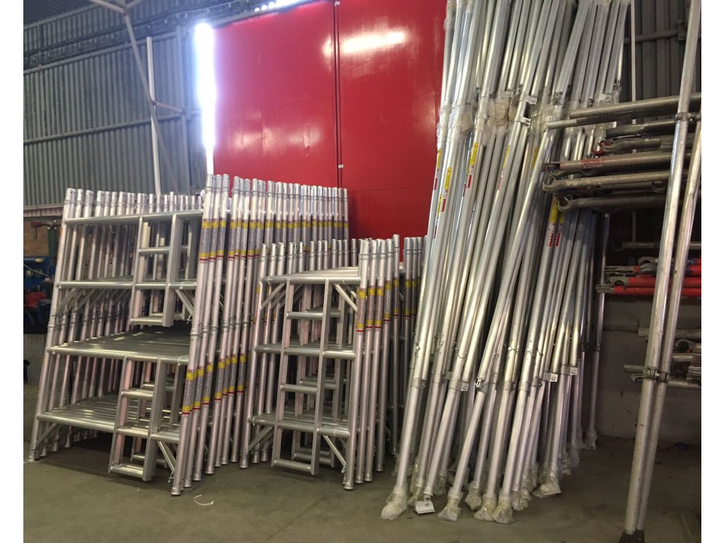Profesionální hliníkové lešení o pracovní výšce 6,2 m, půdorys lešení 1,45 x 2,5 m Transform Tower