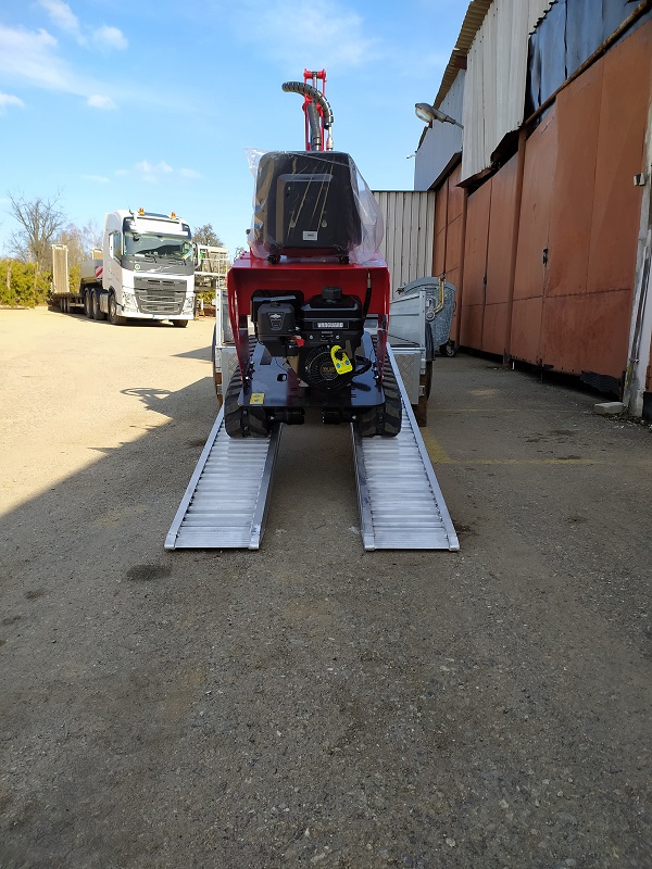Hliníkové nájezdy, s uchycením HOOK - hákem, bez bočních rantlů, 1 pár, délka 2,4 m, výška profilu 87 mm, nosnost 3.380 kg