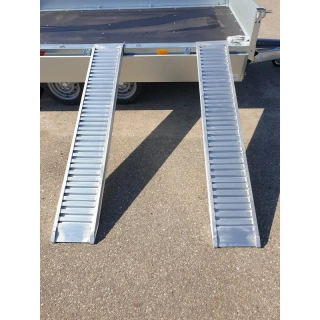Hliníkové nájezdy, 1 pár, délka 2,5 m, výška profilu 70 mm, nosnost 1.750 kg