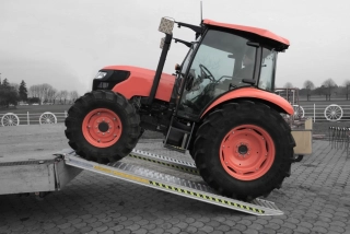 Hliníkové nájezdy, 1 pár, délka 3,5 m, výška profilu 95 mm, nosnost 2.200 kg, LOTUS