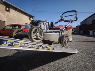 Hliníkové nájezdy, 1 pár, délka 1 m, výška profilu 50 mm, nosnost 2.850 kg